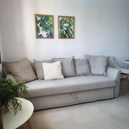 Tu Casa Blanca Apartment *